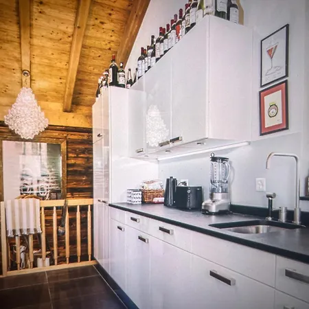 Dreamy Chalet Near Slopes W Hot Tub Holiday home